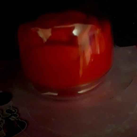 Remi rose color lip balm. Kaiya red.color - Picture 3 of 3